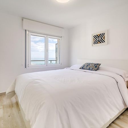 Hauzify I Apartament Rosa Dels Vents Санта Сузана Екстериор снимка