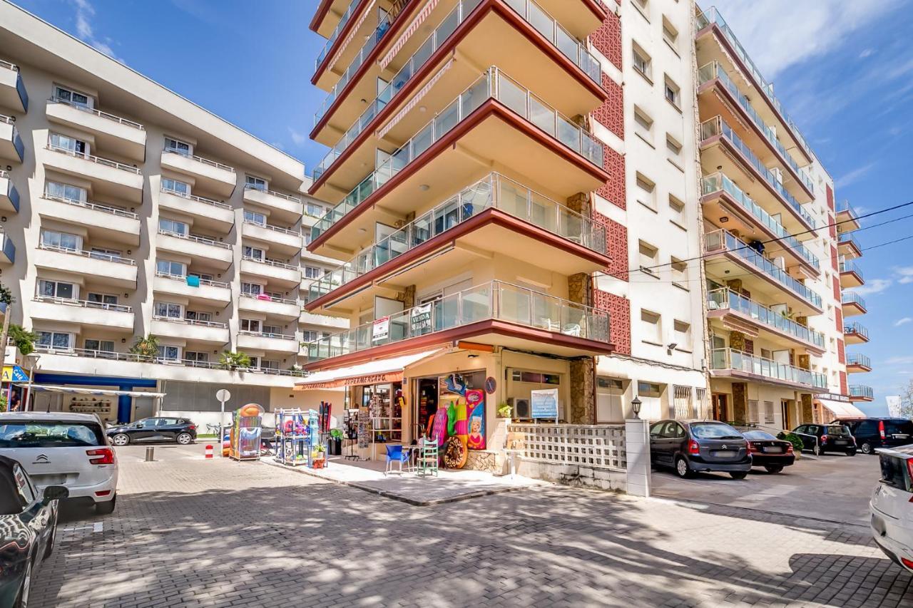 Hauzify I Apartament Rosa Dels Vents Санта Сузана Екстериор снимка