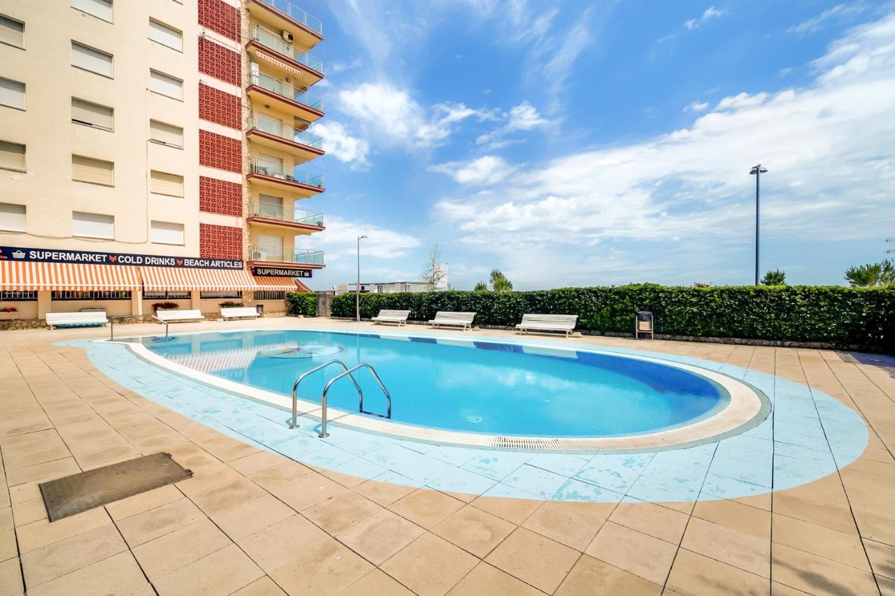 Hauzify I Apartament Rosa Dels Vents Санта Сузана Екстериор снимка